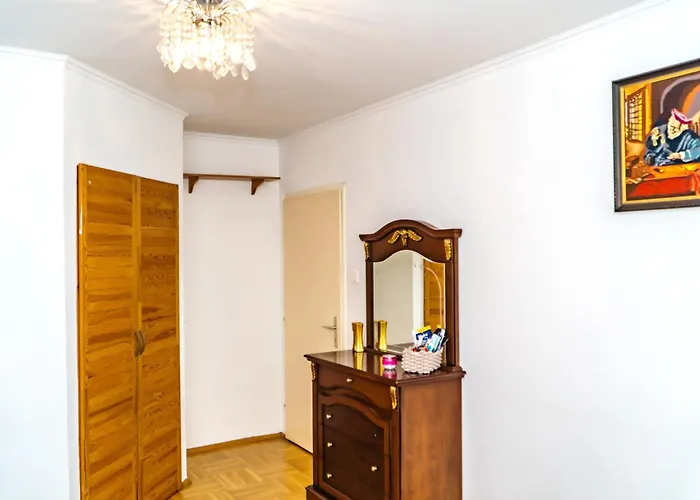 Spacious 5 Minutes To Wiener Stadthalle * Viena