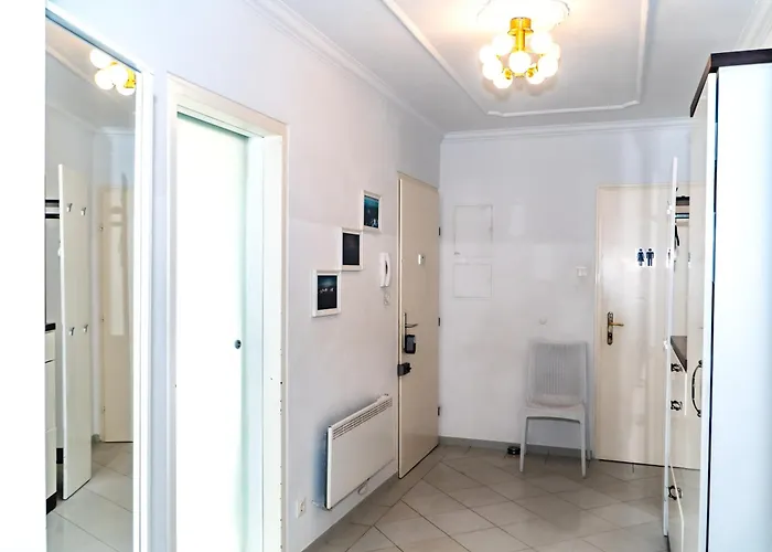 Spacious 5 Minutes To Wiener Stadthalle Hospedagem domiciliar Viena